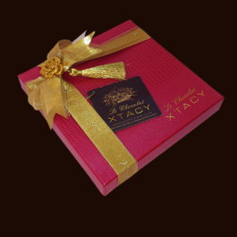 Le Chocolat XTACY 16 Piece  Fuchsia Chocolate Box