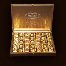 Le Chocolat XTACY Luxury Gold Wooden Box